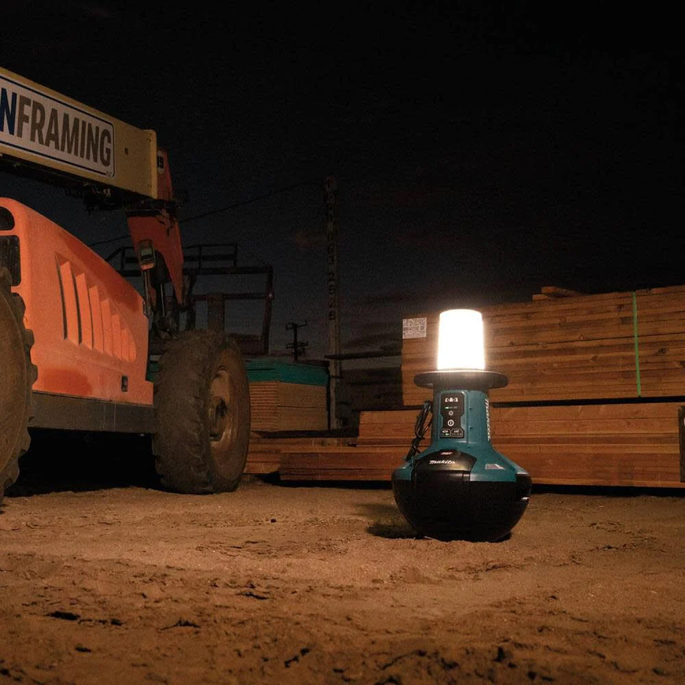 Makita ML010G 40V max XGT Upright LED Area Light Cordless (Bare Tool) - Image 8