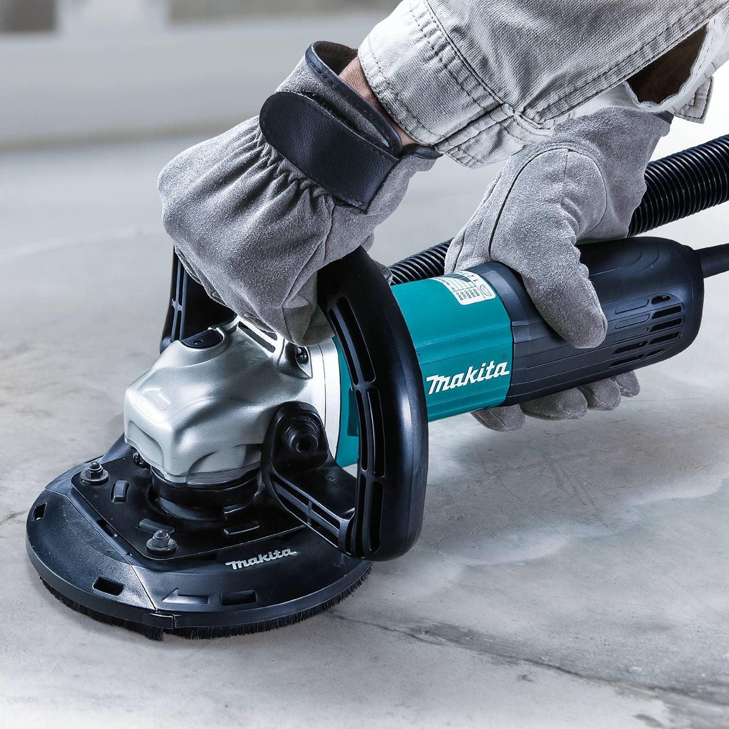 Makita PC5010CX1 - 5" SJSII Compact Concrete Planer, 12 AMP, 4,000 - 9,000 RPM, var. spd., no lock-off, lock-on, dust extraction shroud, diamond cup wheel - Image 4