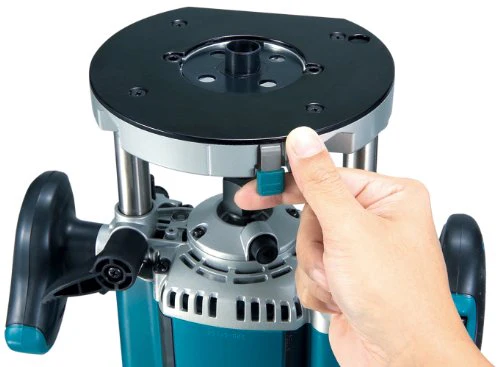 Makita 3-1/4 HP Plunge Router, with Variable Speed - Image 5