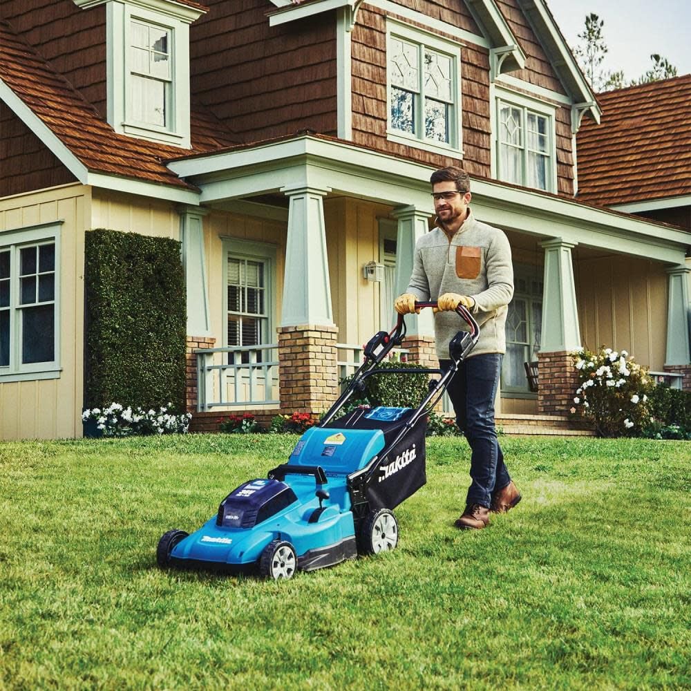 Makita XML11CT1 36V LXT 21 In. Lawn Mower Kit Self-Propelled with 4 Batteries - Image 4