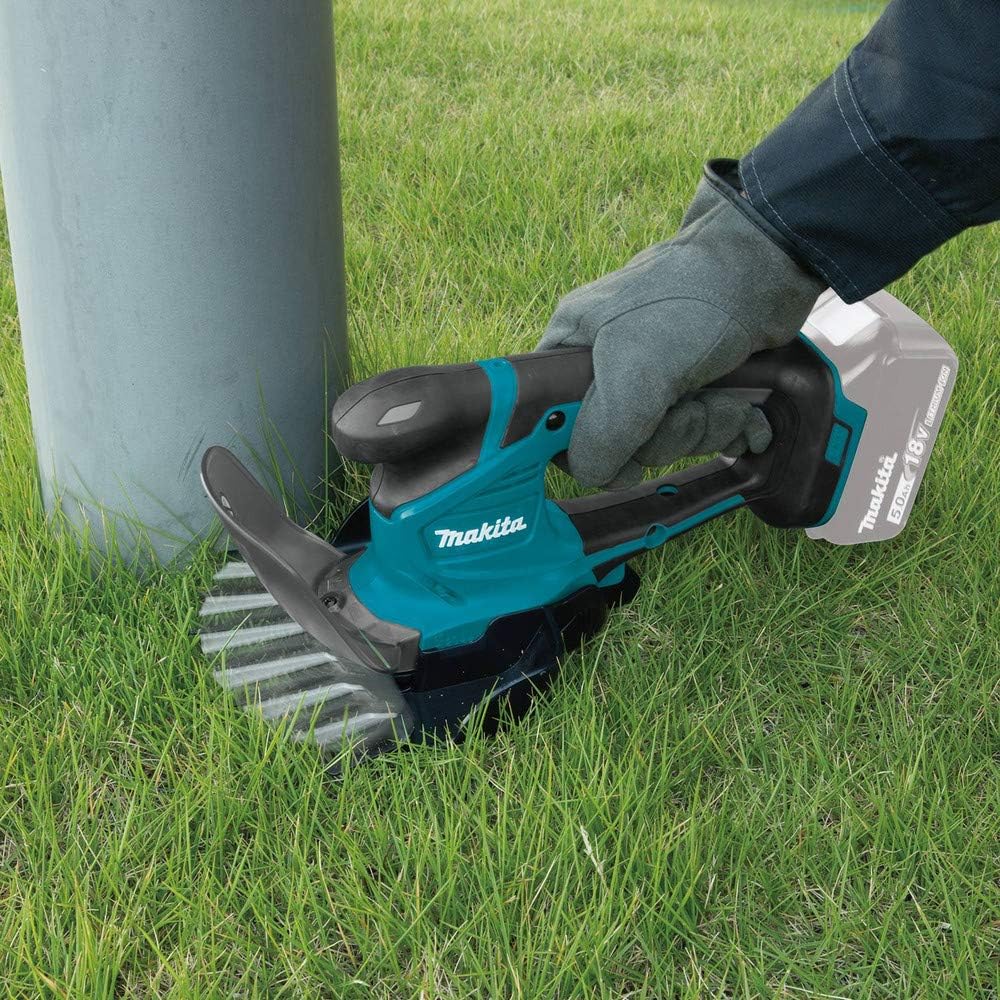 Makita XMU04ZX 18V LXT Lithium-Ion Cordless Grass Shear with Hedge Trimmer Blade, Tool Only - Image 9