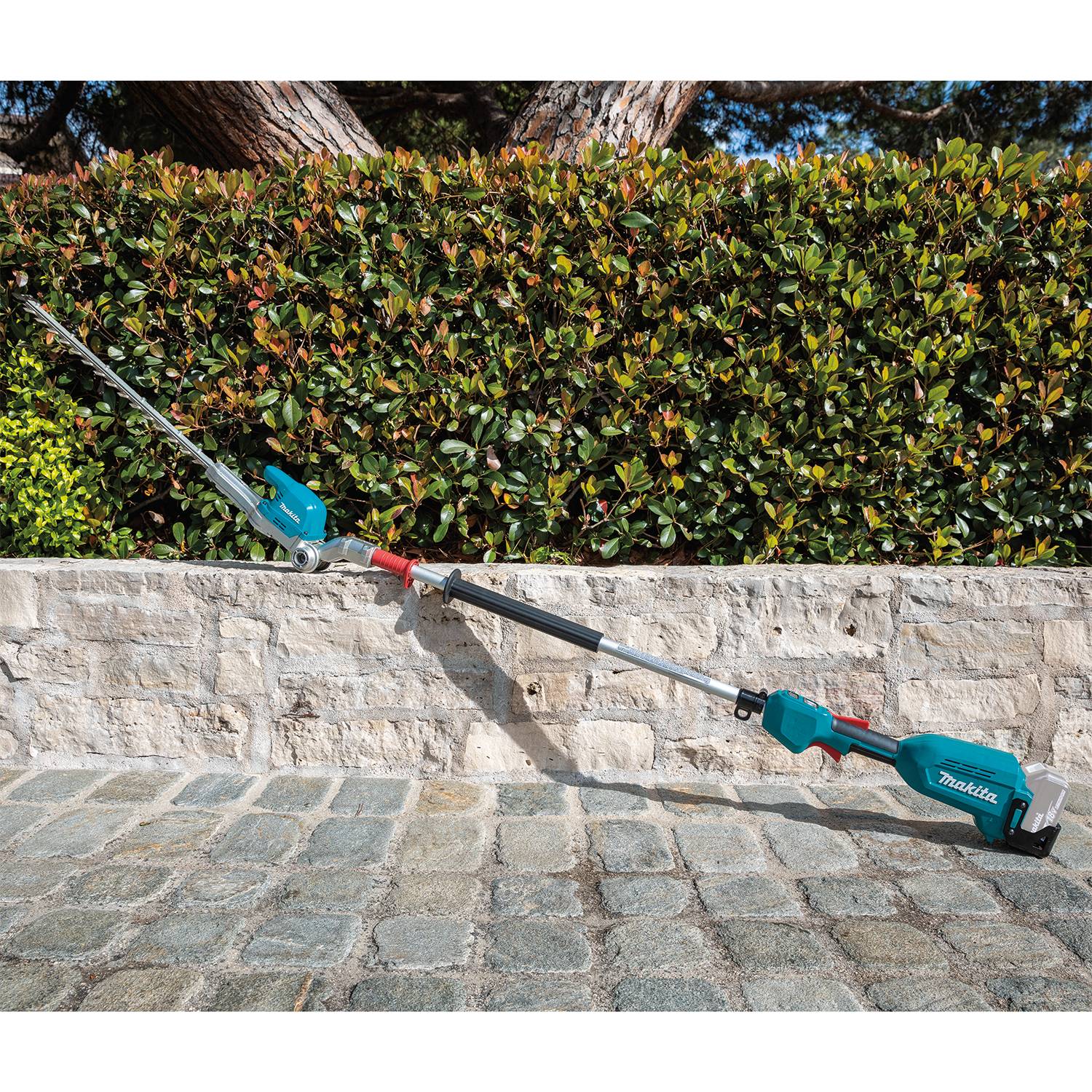 Makita 18V LXT Lithium-Ion Brushless Cordless 20in Articulating Pole Hedge Trimmer (Bare Tool) - Image 2