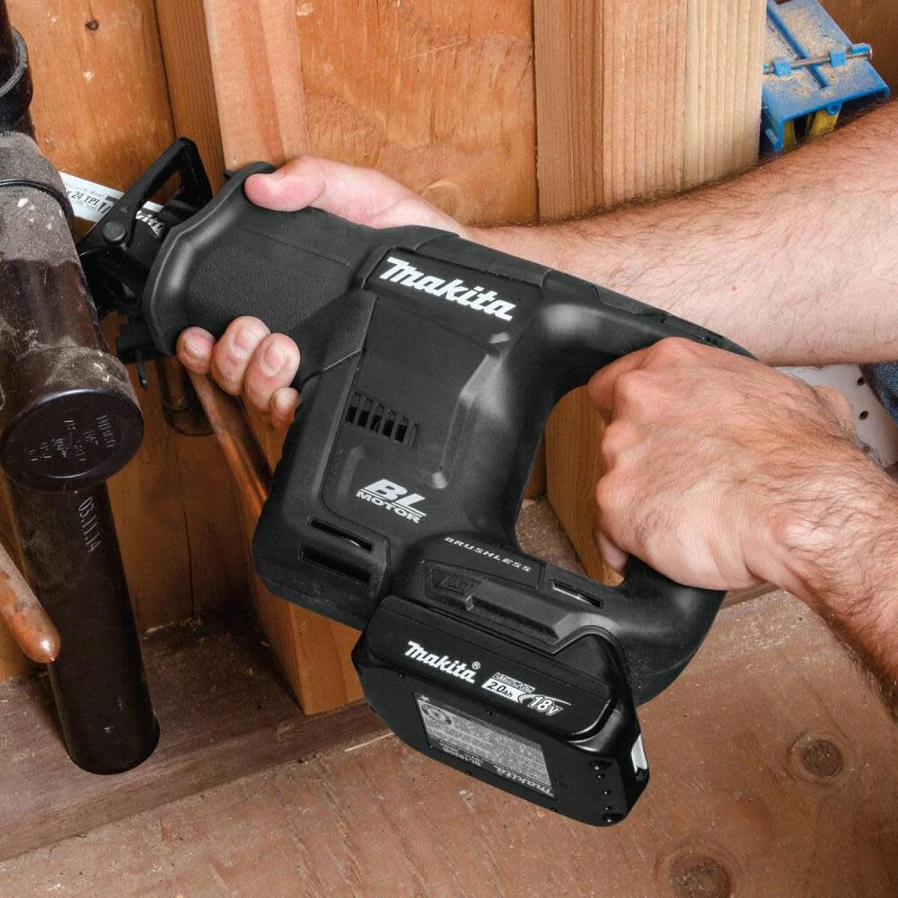 Makita 18V LXT Lithium-Ion Sub-Compact Brushless Cordless Reciprocating Saw Kit - Image 5