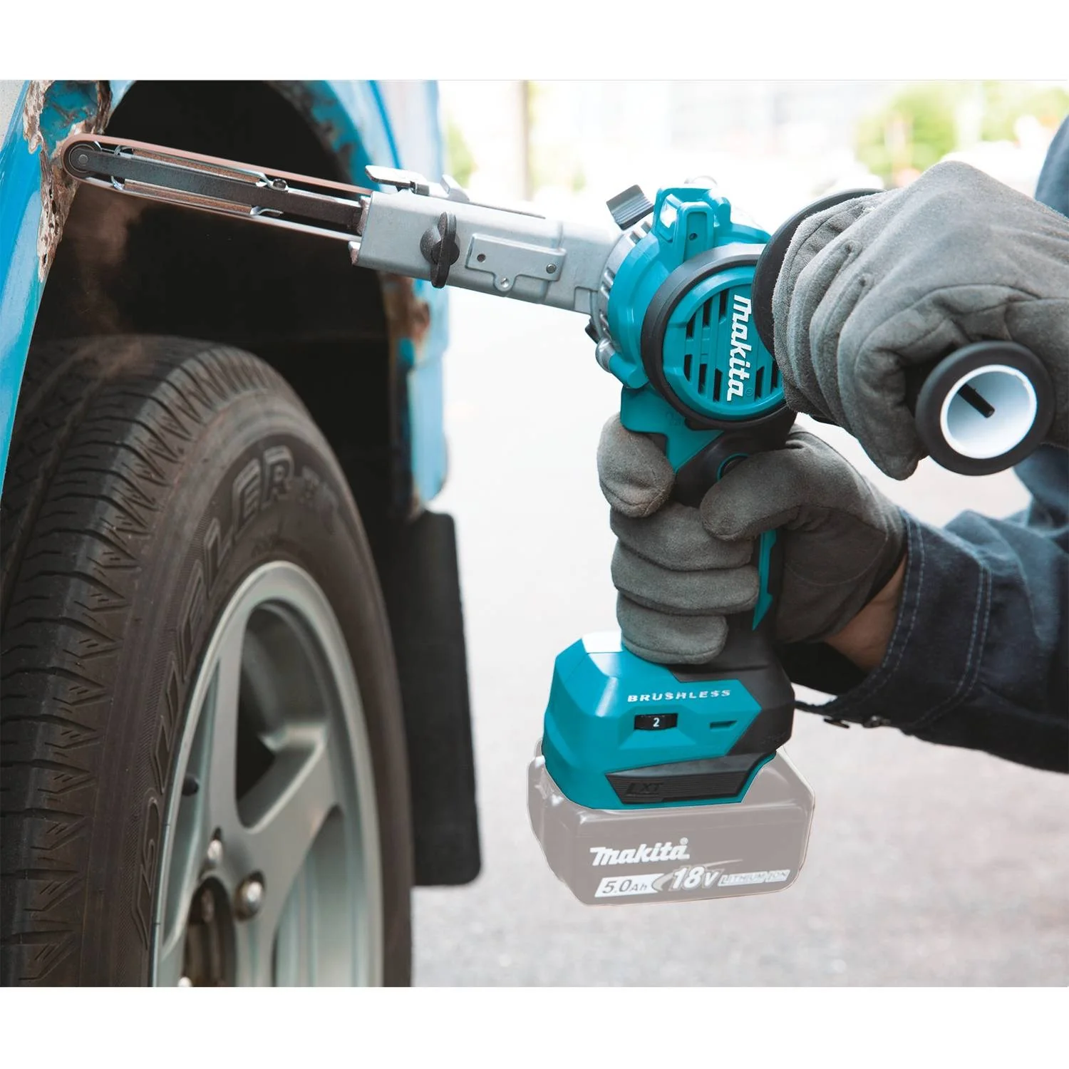 Makita XSB01Z - 18V LXT Lithium-Ion Brushless Cordless 3/8" x 21" Detail Belt Sander (Bare Tool) - Image 4