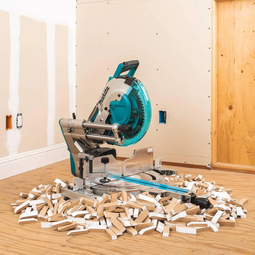 Makita (XSL07Z) 18V X2 LXT 36V 12in Miter Saw with Laser (Bare Tool) - Image 4