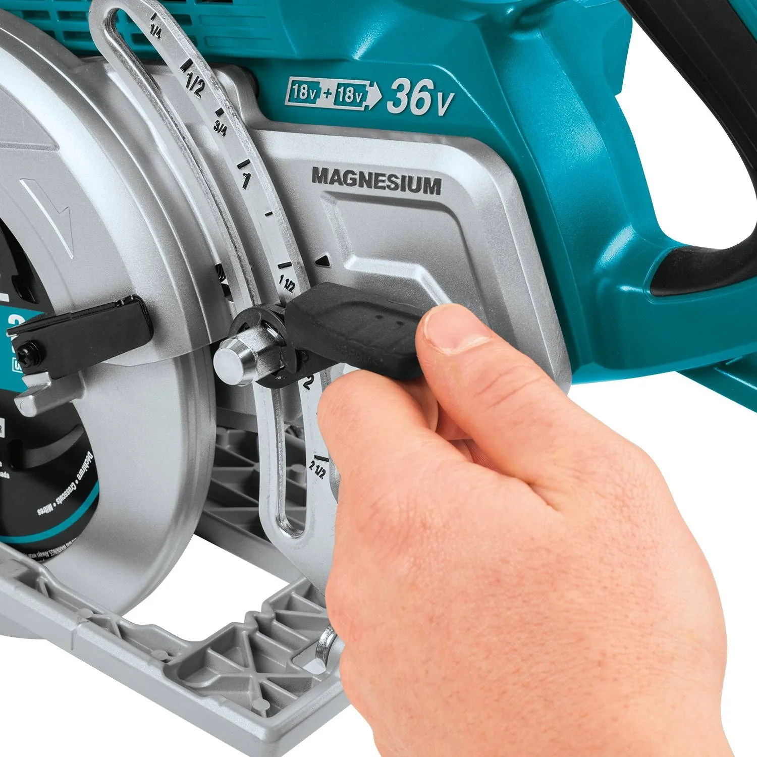 Makita (XSR01PT) 36V (18V X2) LXT Brushless Rear Handle 7‑1/4 In. Circular Saw Kit - Image 3