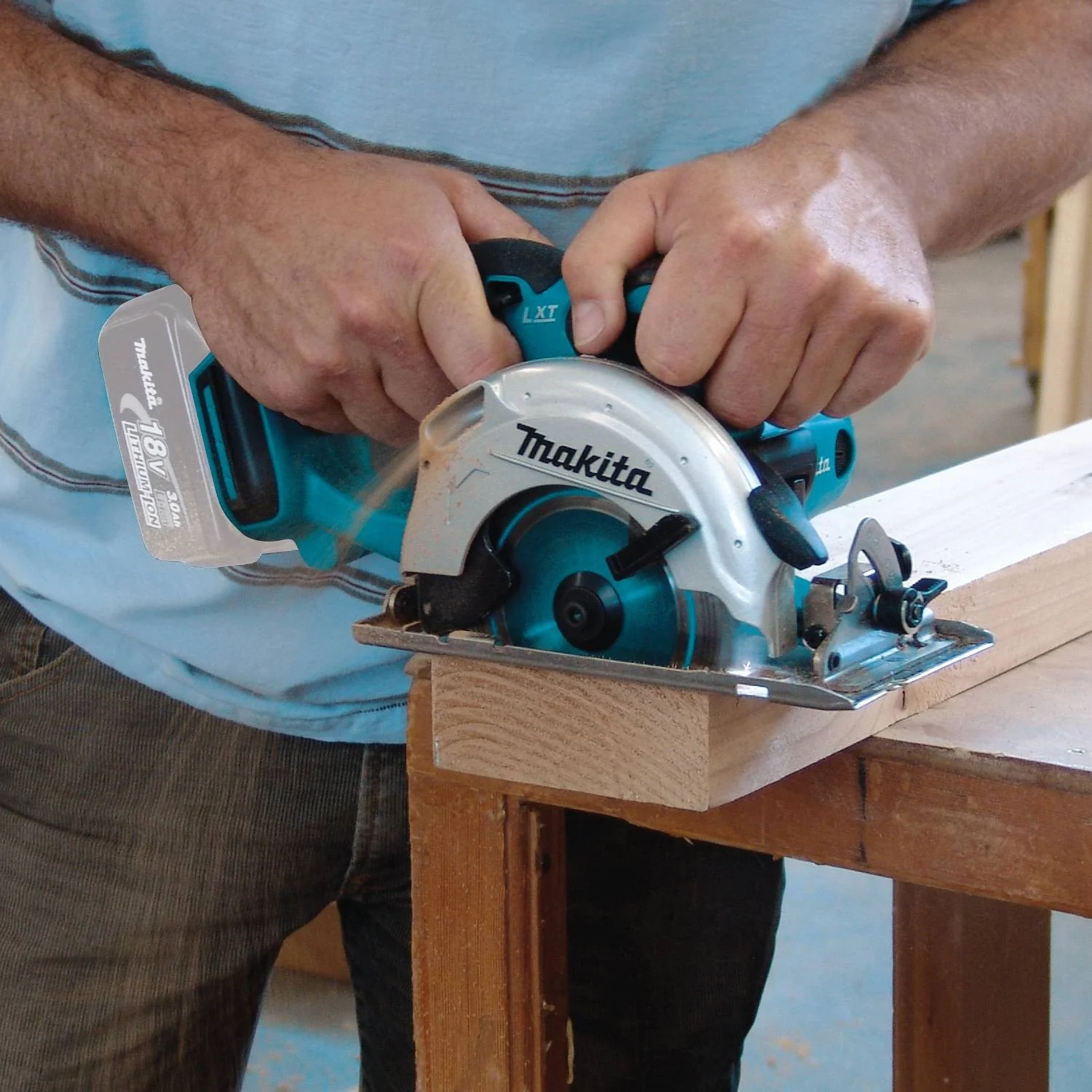 Makita 18V LXT Lithium-Ion Cordless 5-3/8" Circular Trim Saw (Bare Tool) - Image 2
