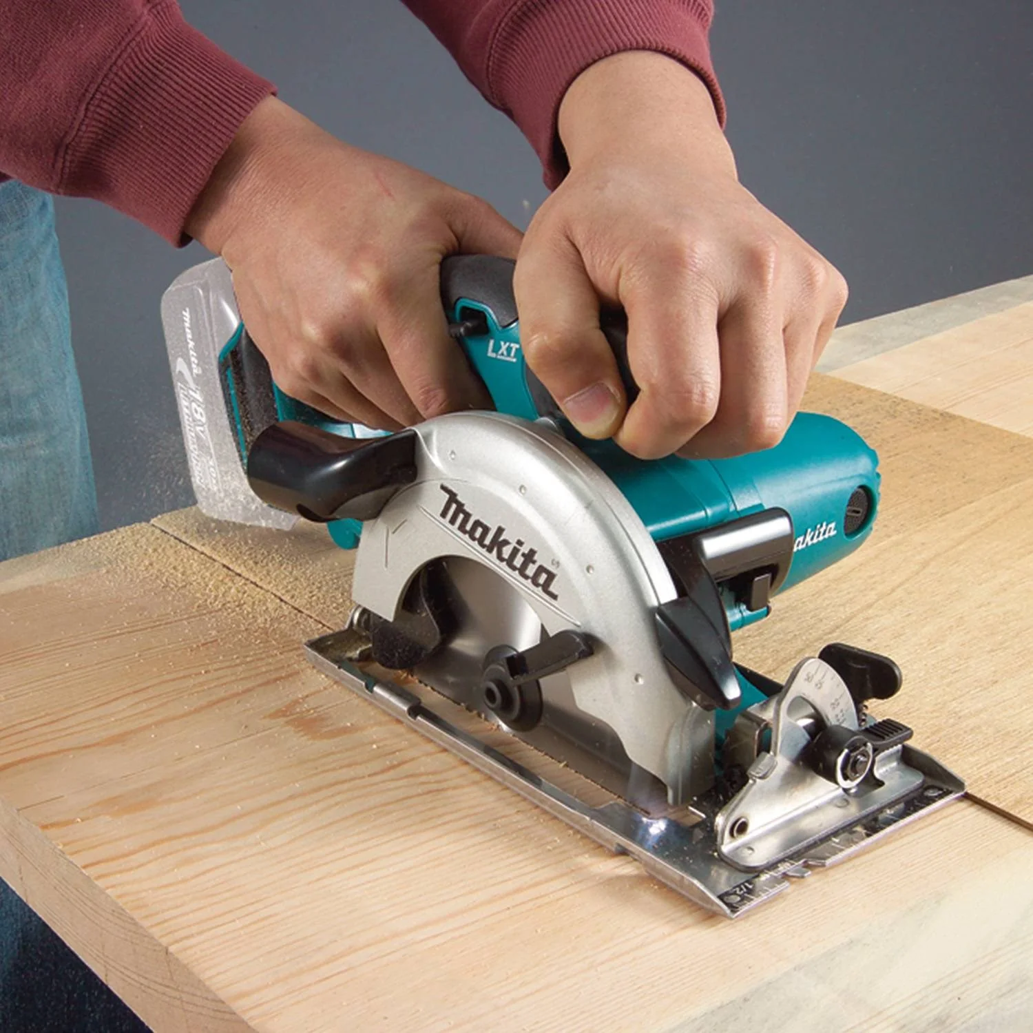 Makita 18V LXT Lithium-Ion Cordless 5-3/8" Circular Trim Saw (Bare Tool) - Image 4