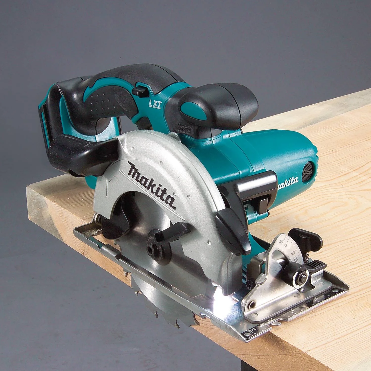 Makita 18V LXT Lithium-Ion Cordless 5-3/8" Circular Trim Saw (Bare Tool) - Image 5
