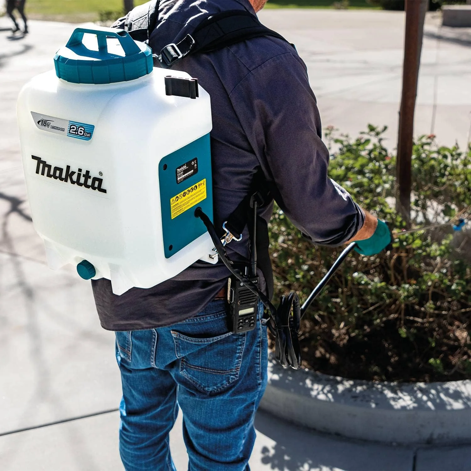 Makita XSU01Z 18V LXT Lithium-Ion Cordless 2.6 Gallon Backpack Sprayer, Tool Only - Image 5