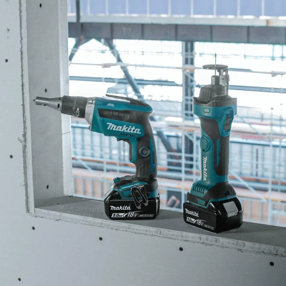 Makita 18V LXT Lithium-Ion Cordless 2-Pc. Combo Kit (5.0Ah) - Image 15