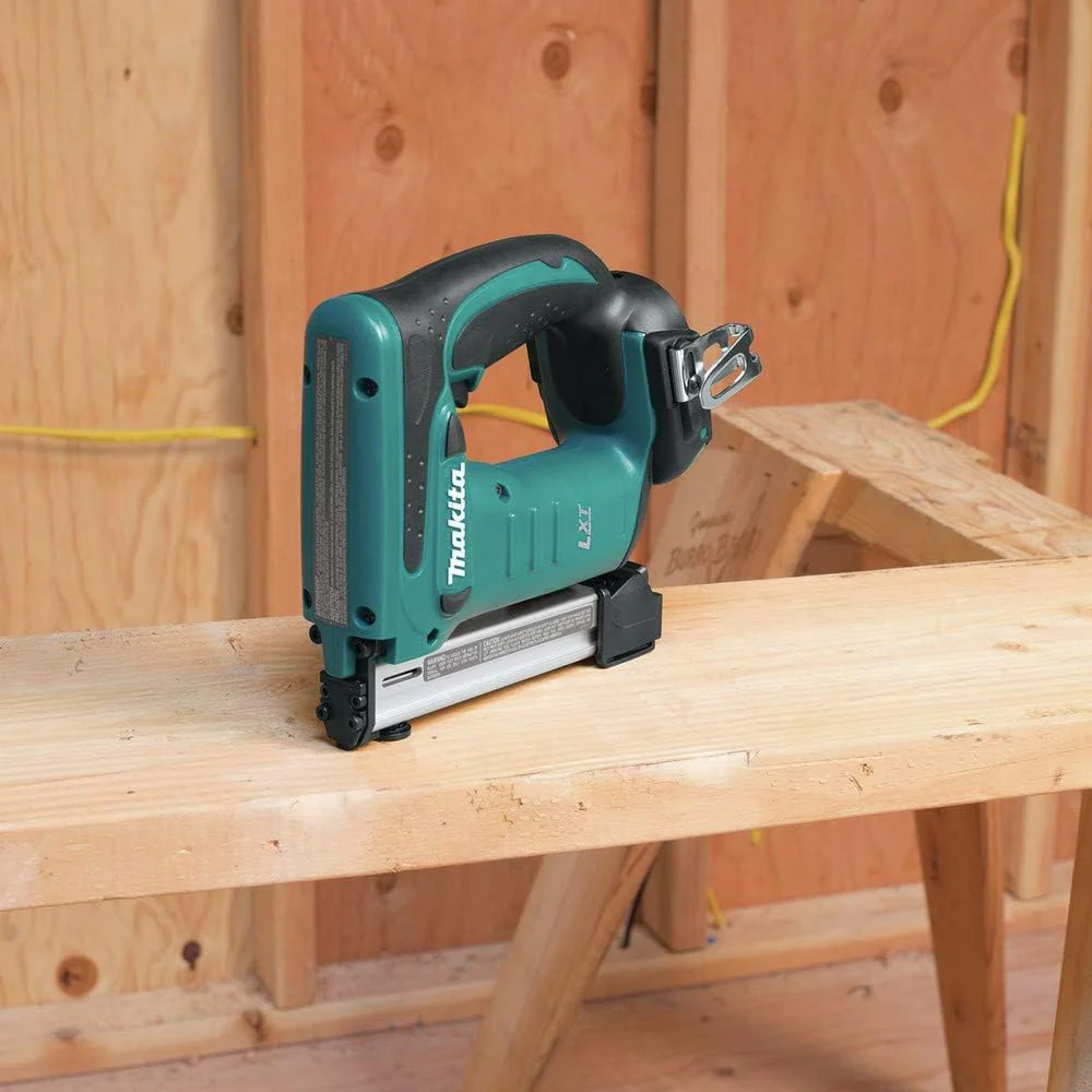 Makita XTS01Z 18V LXT Lithium-Ion Cordless 3/8" Crown Stapler (Bare Tool) - Image 9