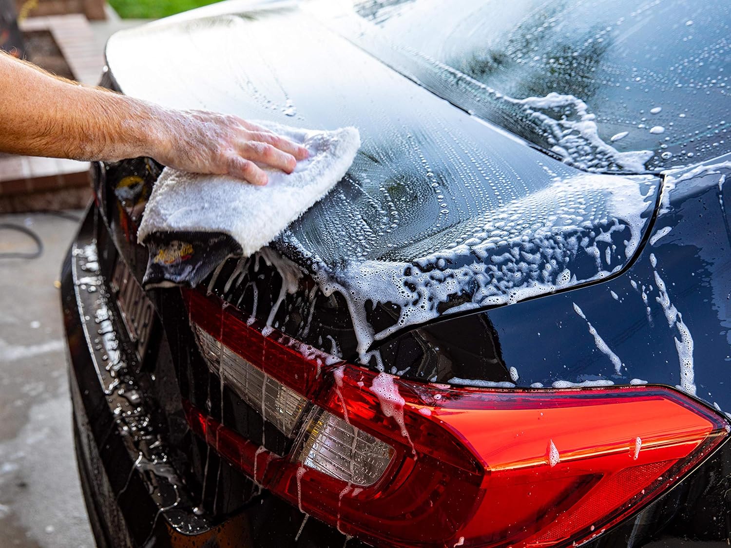 Meguiar's D1111 Shampoo Plus – Car Wash Soap Gently Cleans Without Swirling or Scratching, Car Wash Foam Soap Effectively Lifts Dirt and Grime Leaving Car Slick To The Touch – 1 Gallon - Image 6
