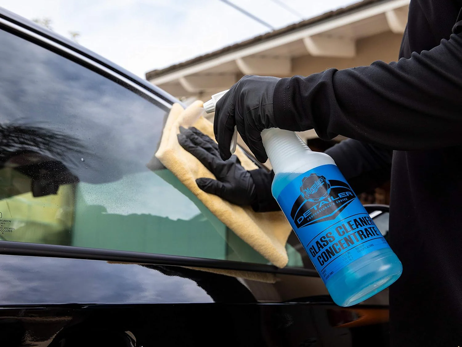 Meguiar's D12001 Professional Glass Cleaner Concentrate - Professional Strength Glass Cleaner for a Streak-Free Shine that's Residue-Free, 128 Oz, 1 Gallon - Image 6