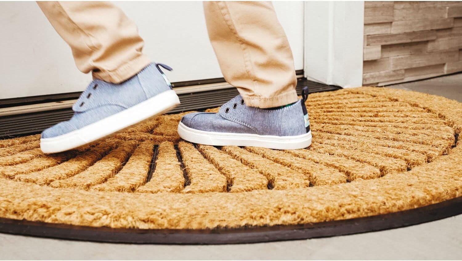 Notrax | C04S2439CR | Notrax, Crescent, Rubber-Backed Natural Coir Doormat, Entry Mat for Indoor or Outdoor Use, 24"x39", C04 (C04S2439CR) - Image 10