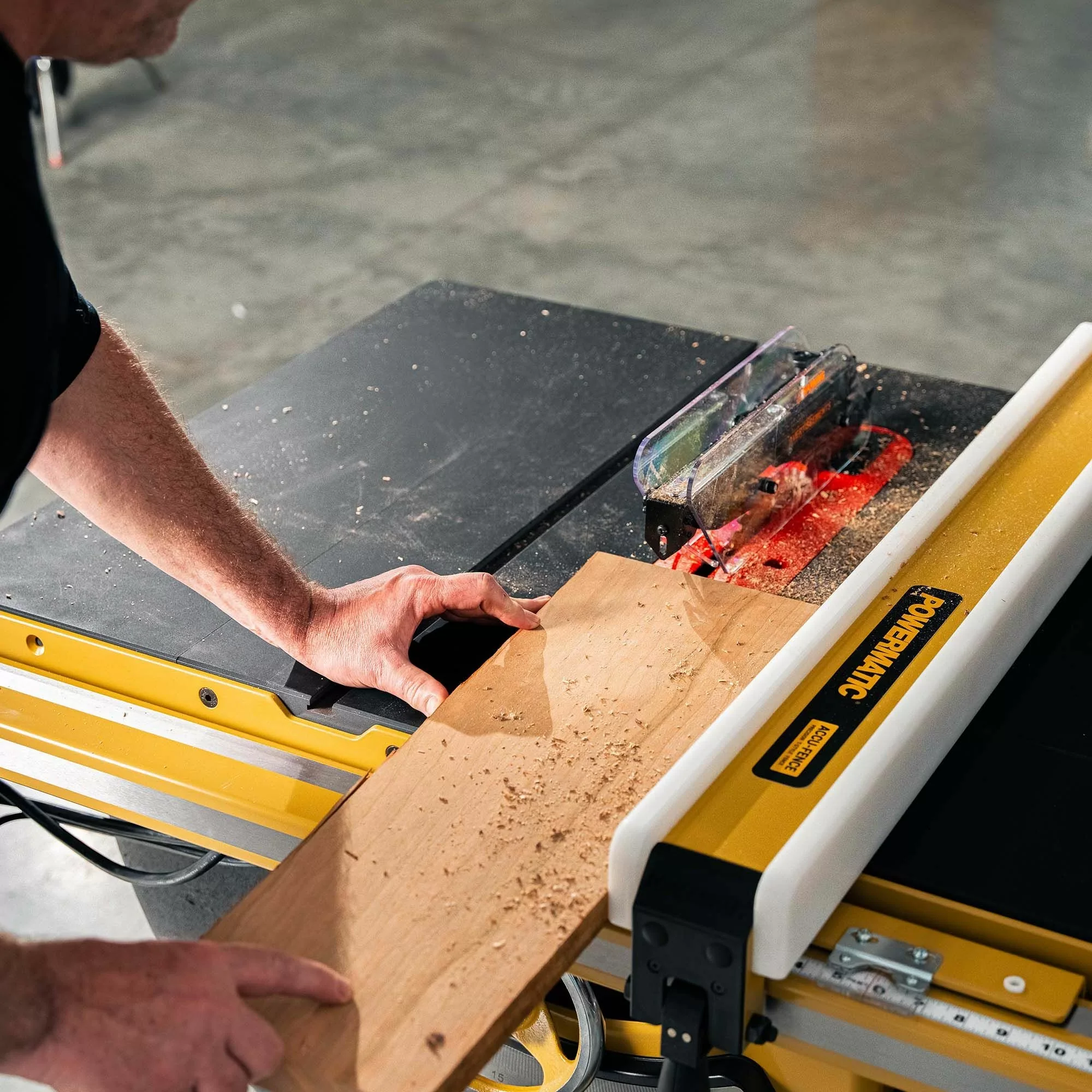 Powermatic 10 In. Tablesaw with ArmorGlide, 30 In. Rip Extension Table 5HP 3PH 460V PM2000T - Image 3