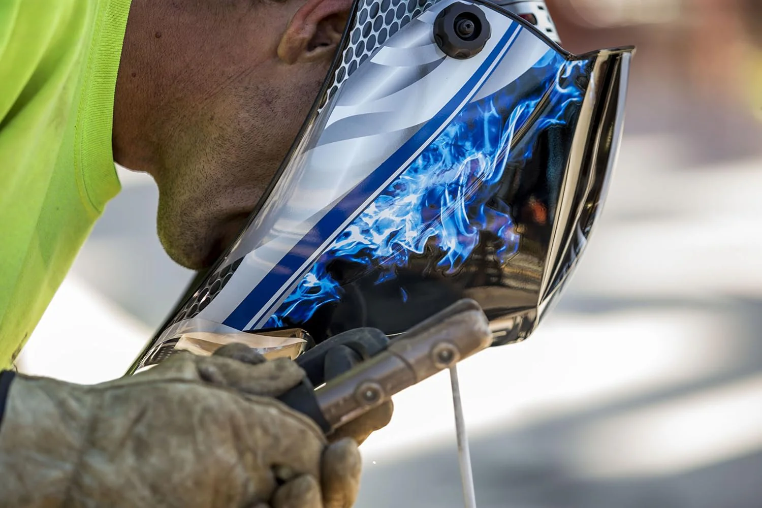 Pyramex Safety WHAM3030FM Leadhead Auto Darkening Welding Helmet, Fire Metal - Image 6