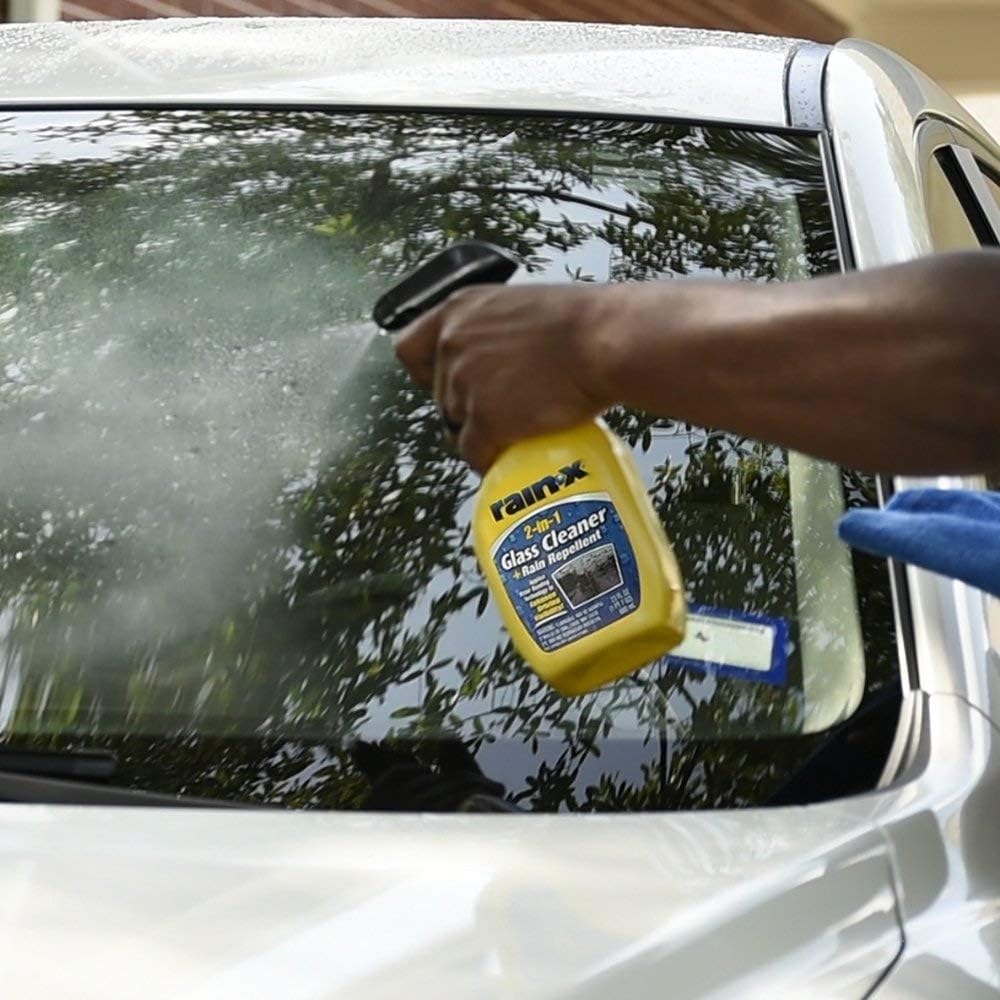 Rain-X 5071268-4PK Glass Cleaner + Rain Repellent, 23 oz. (Pack of 4) - Image 3
