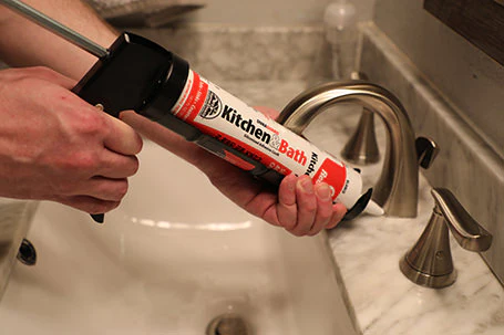 Red Devil Duraguard Kitchen & Bath Siliconized Acrylic Caulk - Image 3