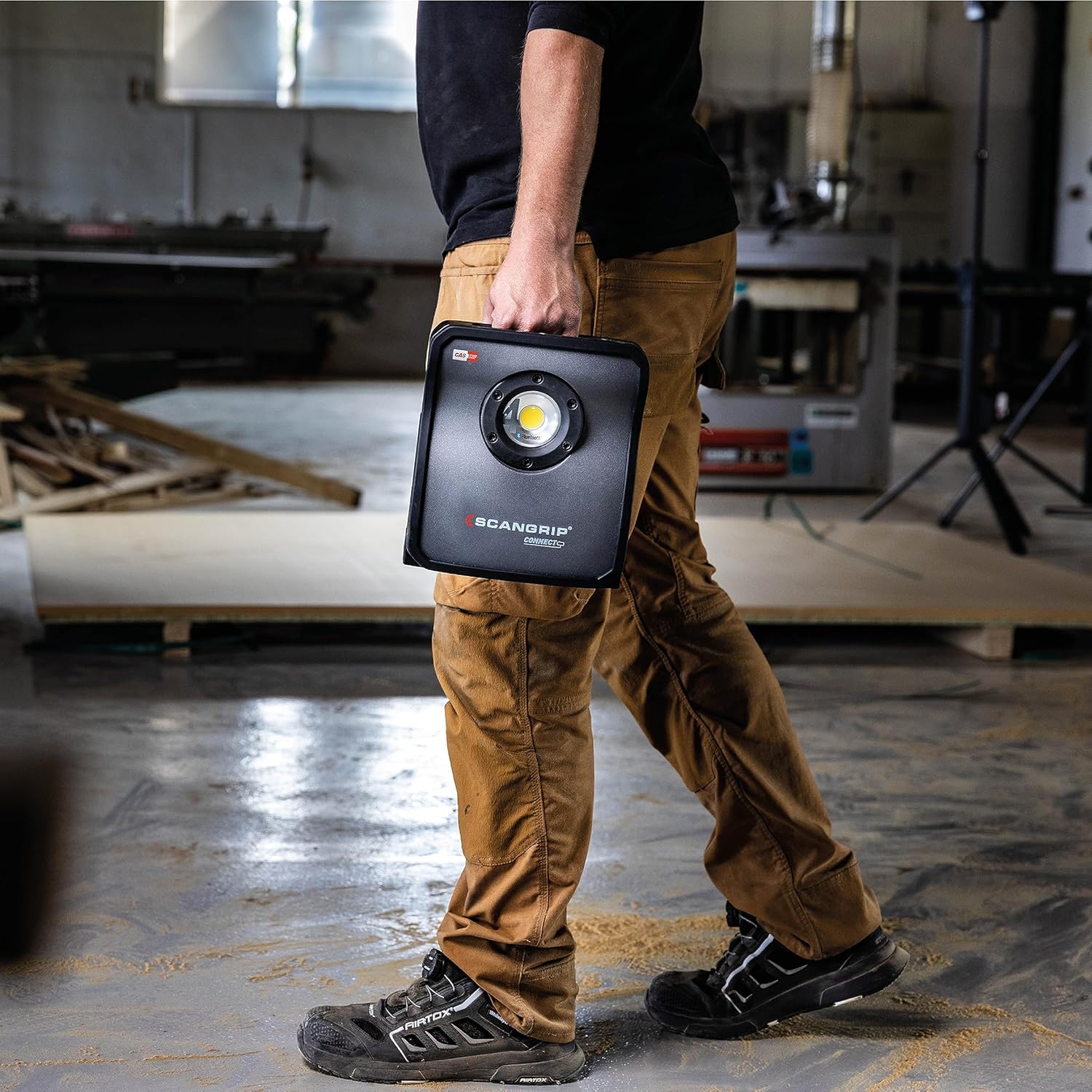 Scangrip NOVA 4 Connect 4000 Lumen LED Portable Work Light, Power Tool Battery Operated, Light Dimmer Function, Built-in Power Bank, Cordless, Outdoor Work - Image 5