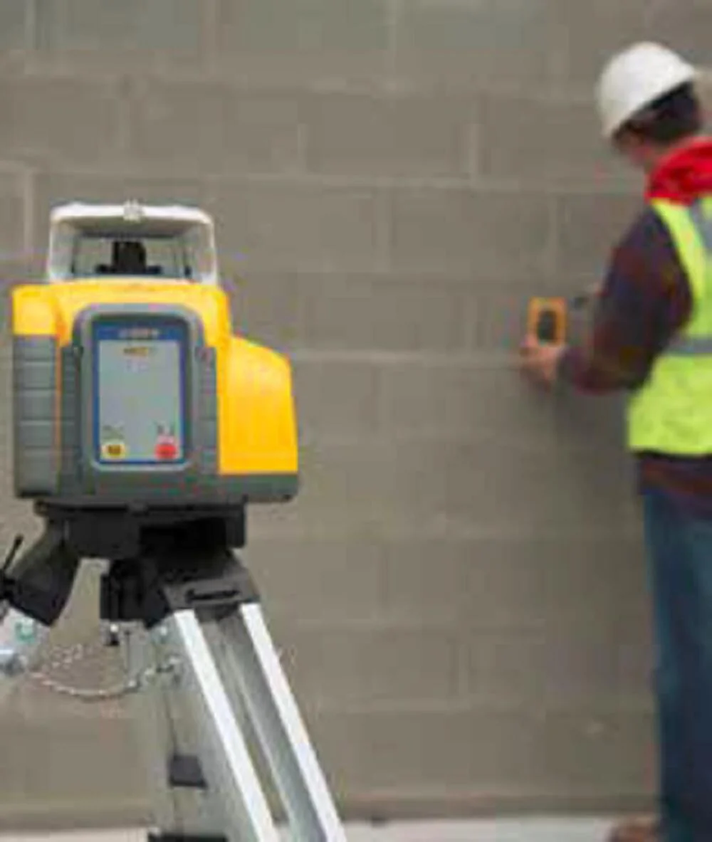 Spectra Precision Laser Level Kit - 15ft Grade Rod/Inches and Tripod - Image 3
