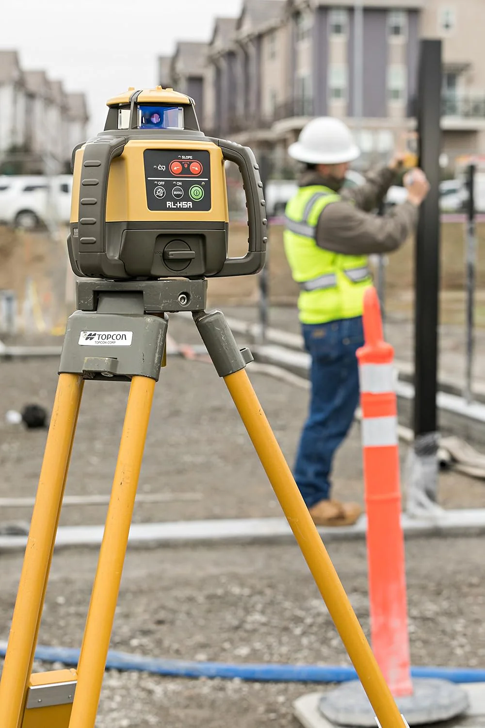 Topcon RL-H5A Self Leveling Horizontal Rotary Laser with Field Book, LS-80 Receiver, Detector Holder & Case, IP66 Rating for Drop, Dust, and Water Resistance, 2600ft (800m) Construction Laser Level - Image 4