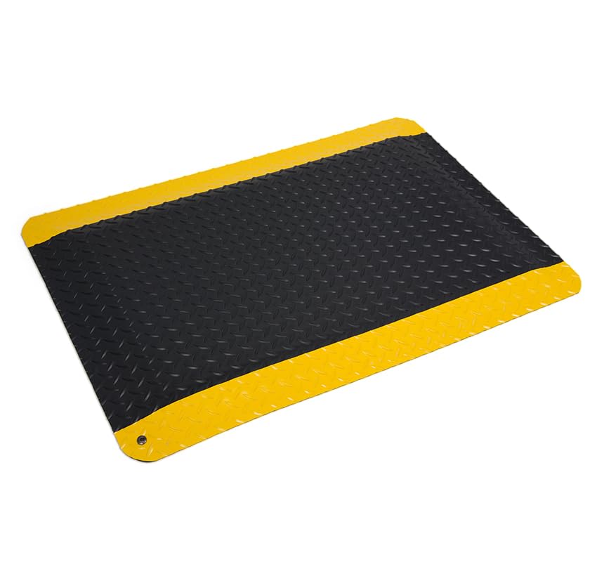 Wearwell Diamond-Plate SpongeCote UltraSoft Mat Anti-Fatigue Workstation Mat. 2' W x 3' L x 15/16" Thickness. Nitricell Sponge. Pre-Beveled Edge. - Image 2